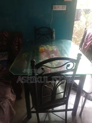 Used 1 Draining Table And Chairs 4 Pis