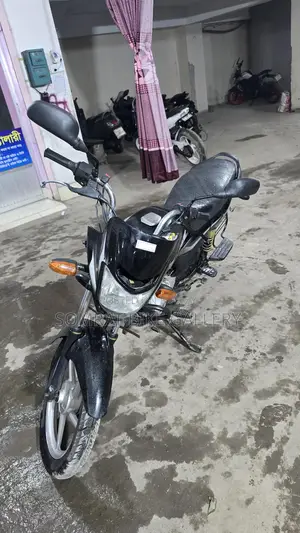 Bajaj Platina 100 Super Fresh 2018