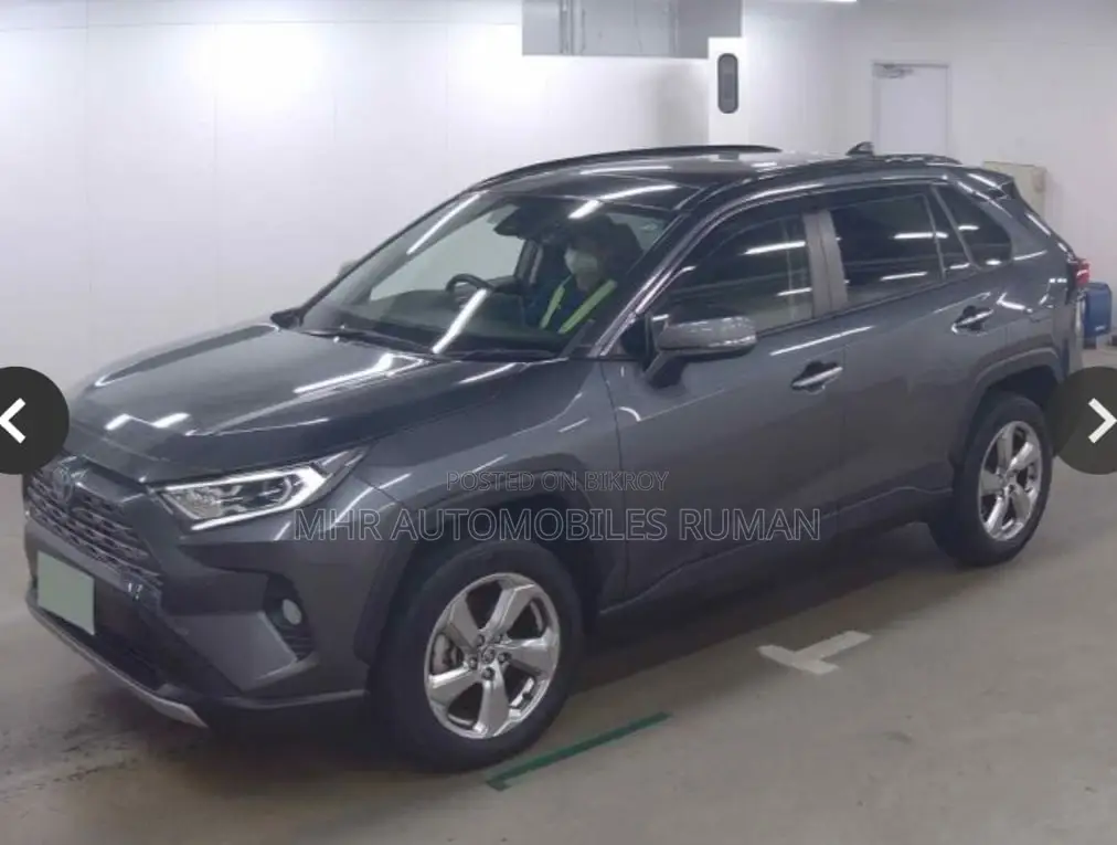 Toyota RAV4 G ADVANCE PACKAGE. 2020
