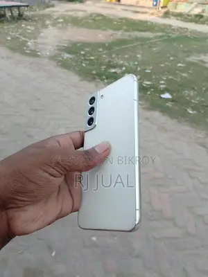 Samsung Galaxy S22 Plus . (Used)