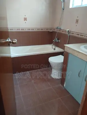 UNFINISHED FLAT FOR RENT IN GULSHAN I