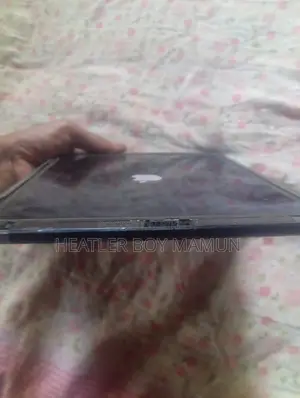 Apple iPad Air 1st Gen (Used)