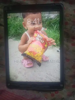 Apple iPad Air 1st Gen (Used)