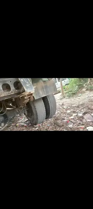 Hino Dump Truck 1999