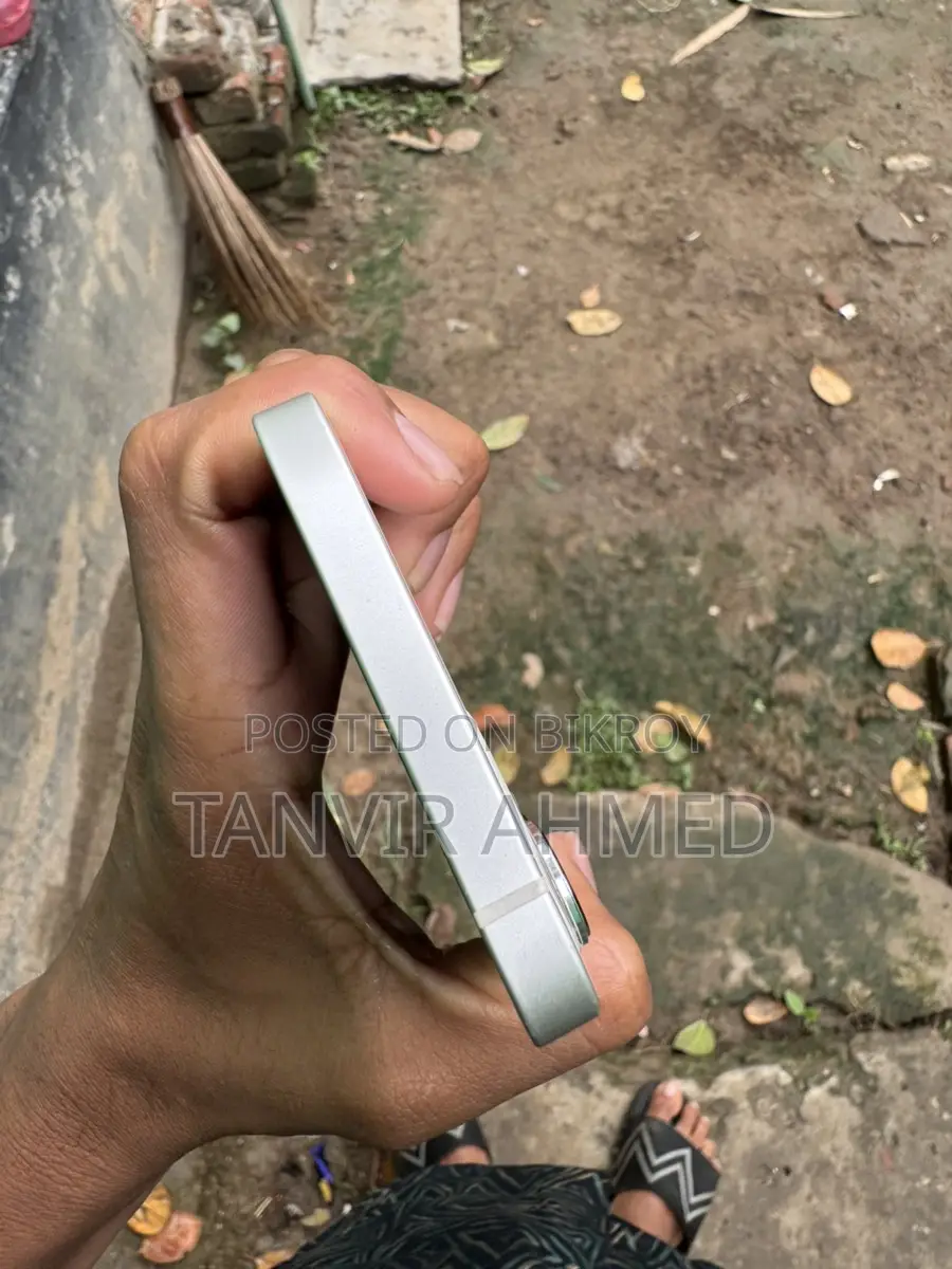 Apple iPhone 12 . (Used)