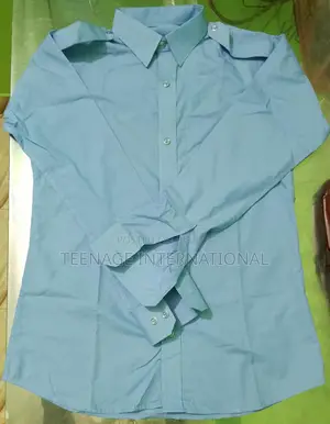 আকাশী রঙের শার্ট