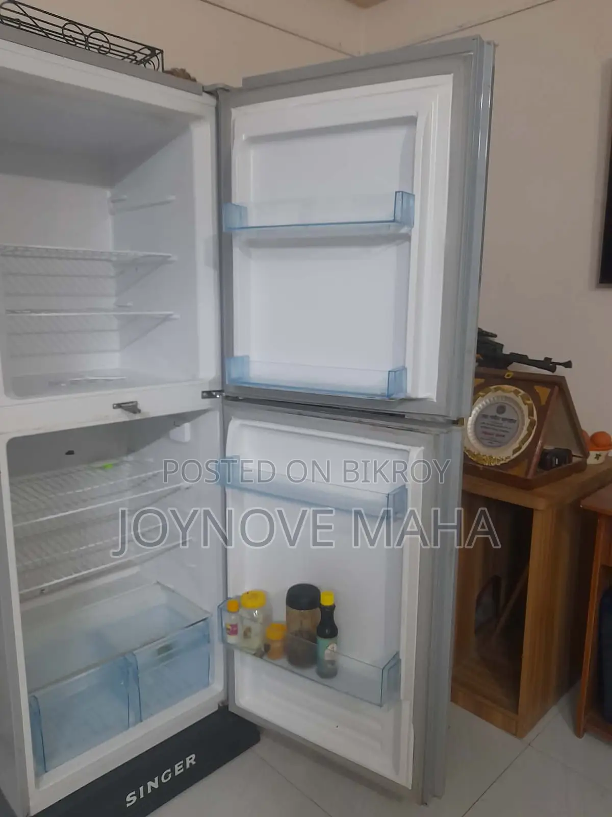 Singer Fridge