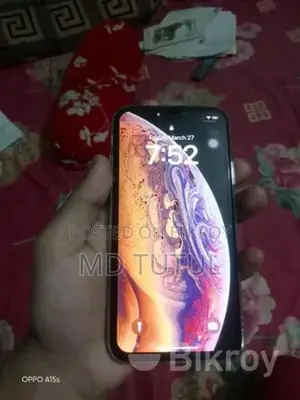 Apple iPhone XS (Used)