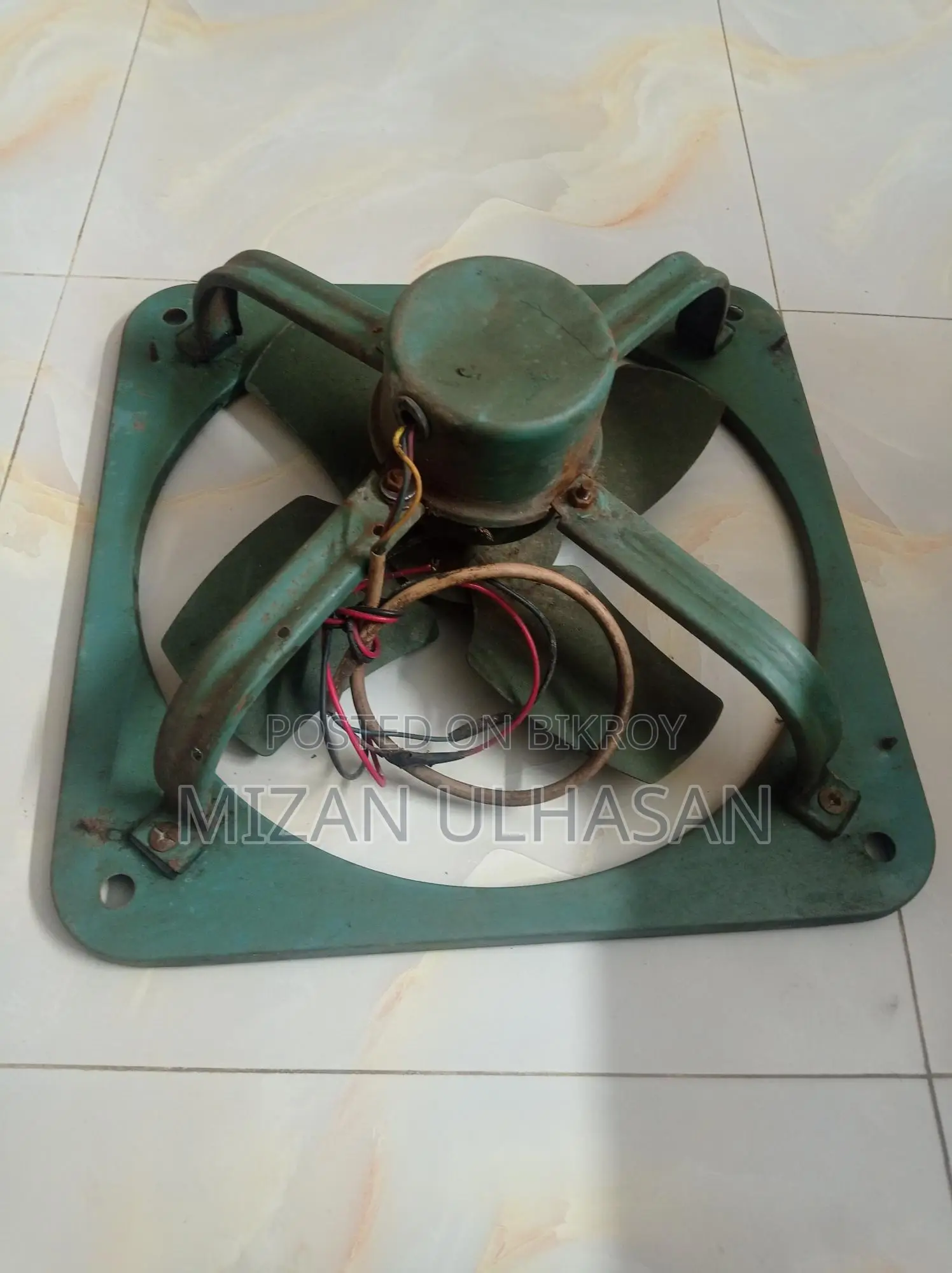 1 Kitchen Exhaust Fan for sale.