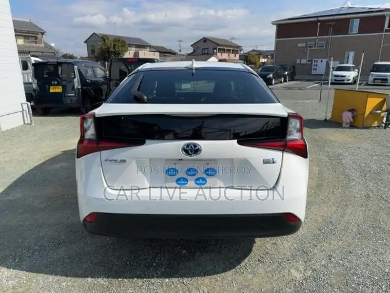 Toyota Prius HYBRID S 2021