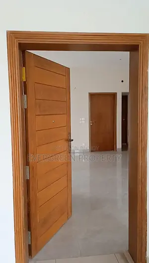 ২,৪৩৪ বর্গফুট, গুলশান-২, রেডি ফ্ল্যাট