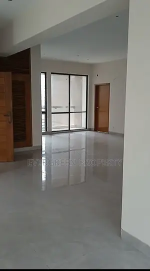 2,434 Sft, Gulshan -2, Ready Flat