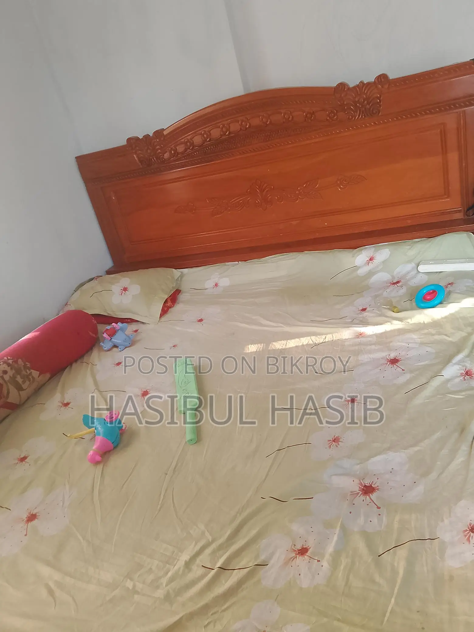 Full Box Sari Mahogany Bed