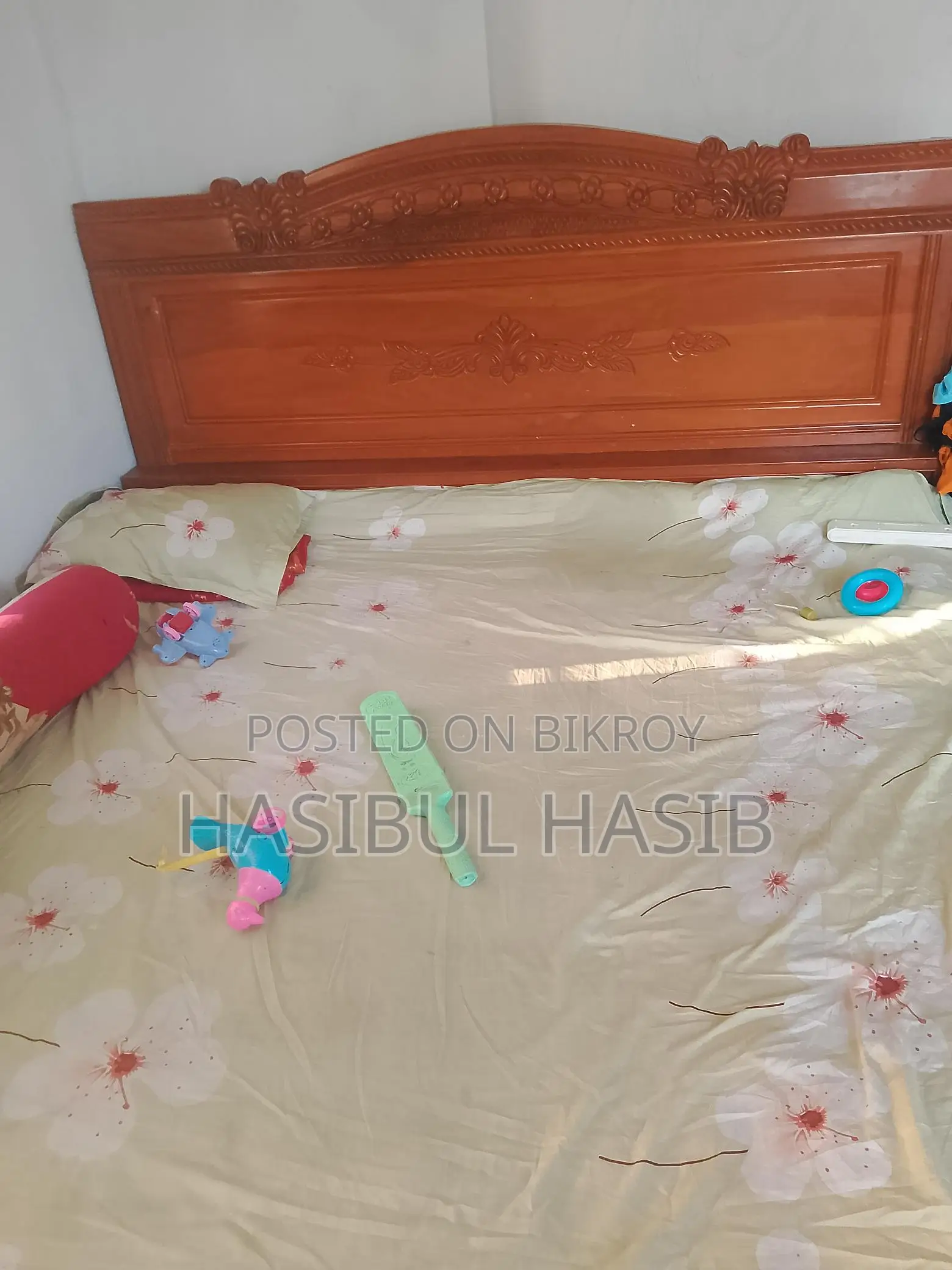 Full Box Sari Mahogany Bed