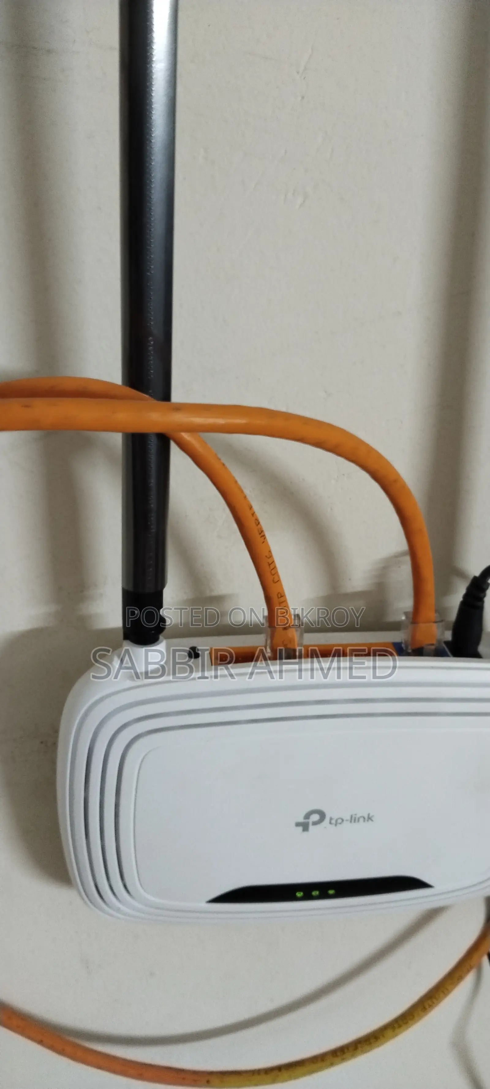 Selling Tp-link Router, Model: Tl-wr841n