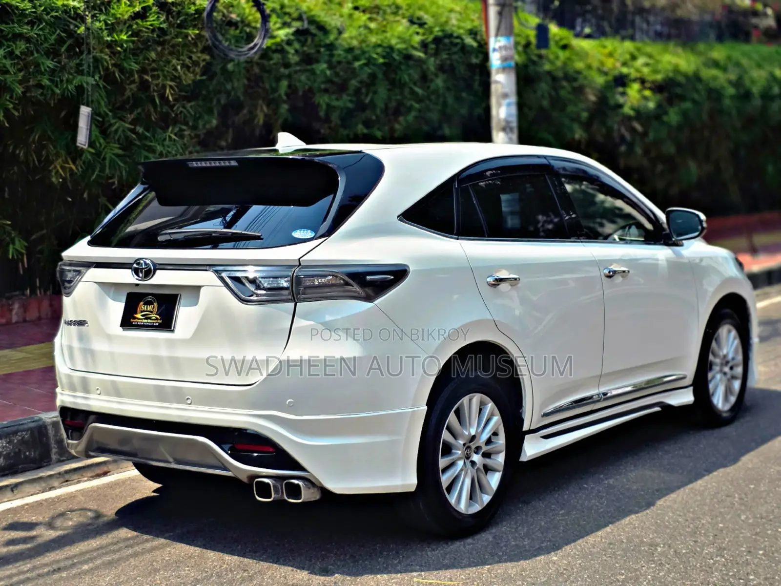 Toyota Harrier Premium 2015