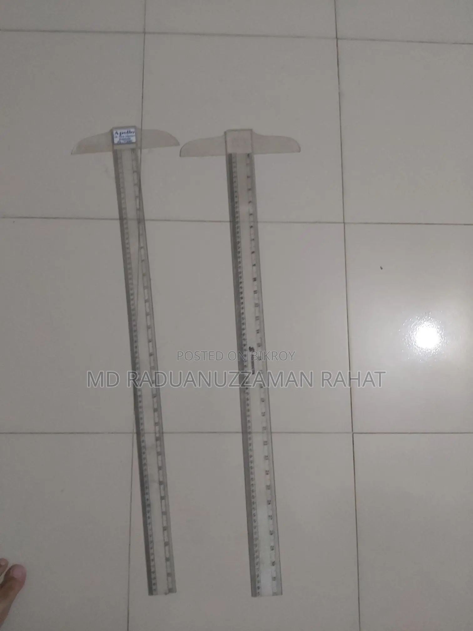 ২ টি টি-স্কেল বিক্রয় করা হবে।