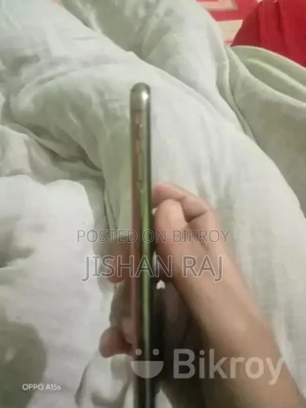 Apple iPhone XS (Used)