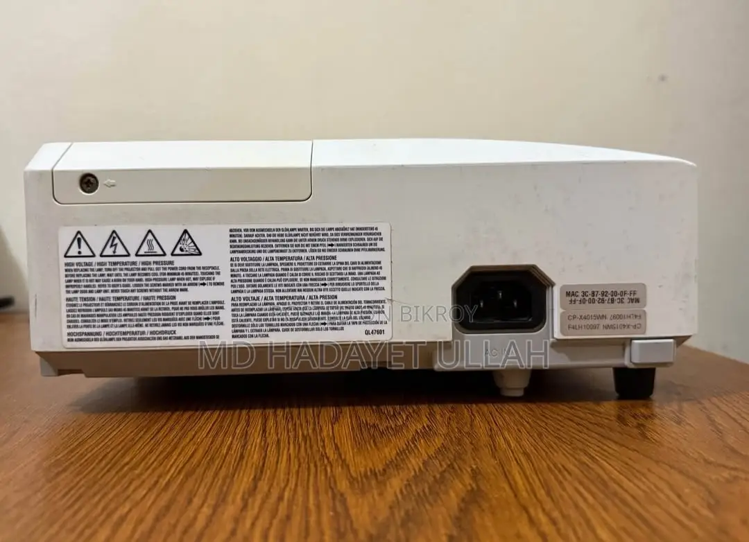 Hitachi Projector