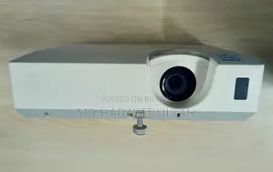 Hitachi Projector