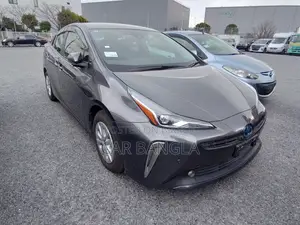 Toyota Prius S SAFETY PLUS 2 2021