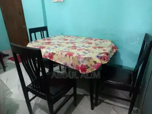স্বল্প মূল্যে ডাইনিং টেবিল সেট বিক্রয় করা হবে!