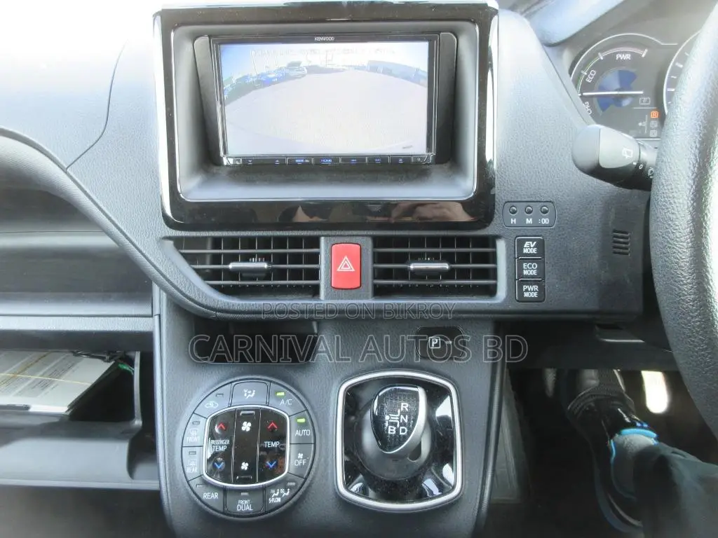 Toyota Noah X GRAY COLOUR 2021
