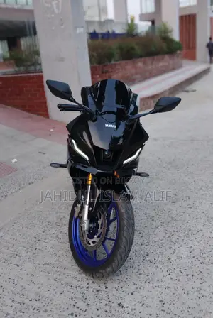 Yamaha R15M BS7 . 2025