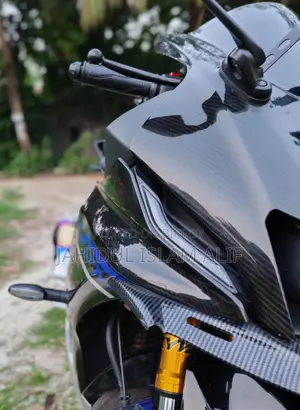 Yamaha R15M BS7 . 2025