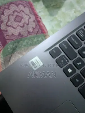 ASUS Laptop X515J