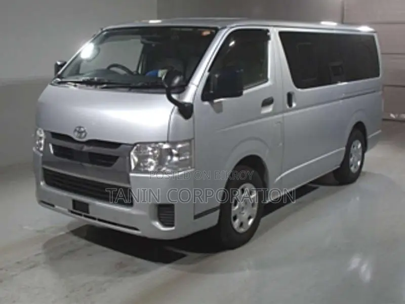 Toyota Hiace GL DUAL AC 2021