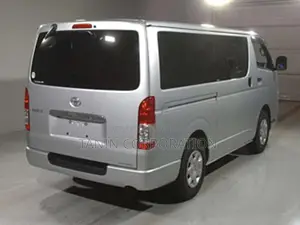 Toyota Hiace GL DUAL AC 2021