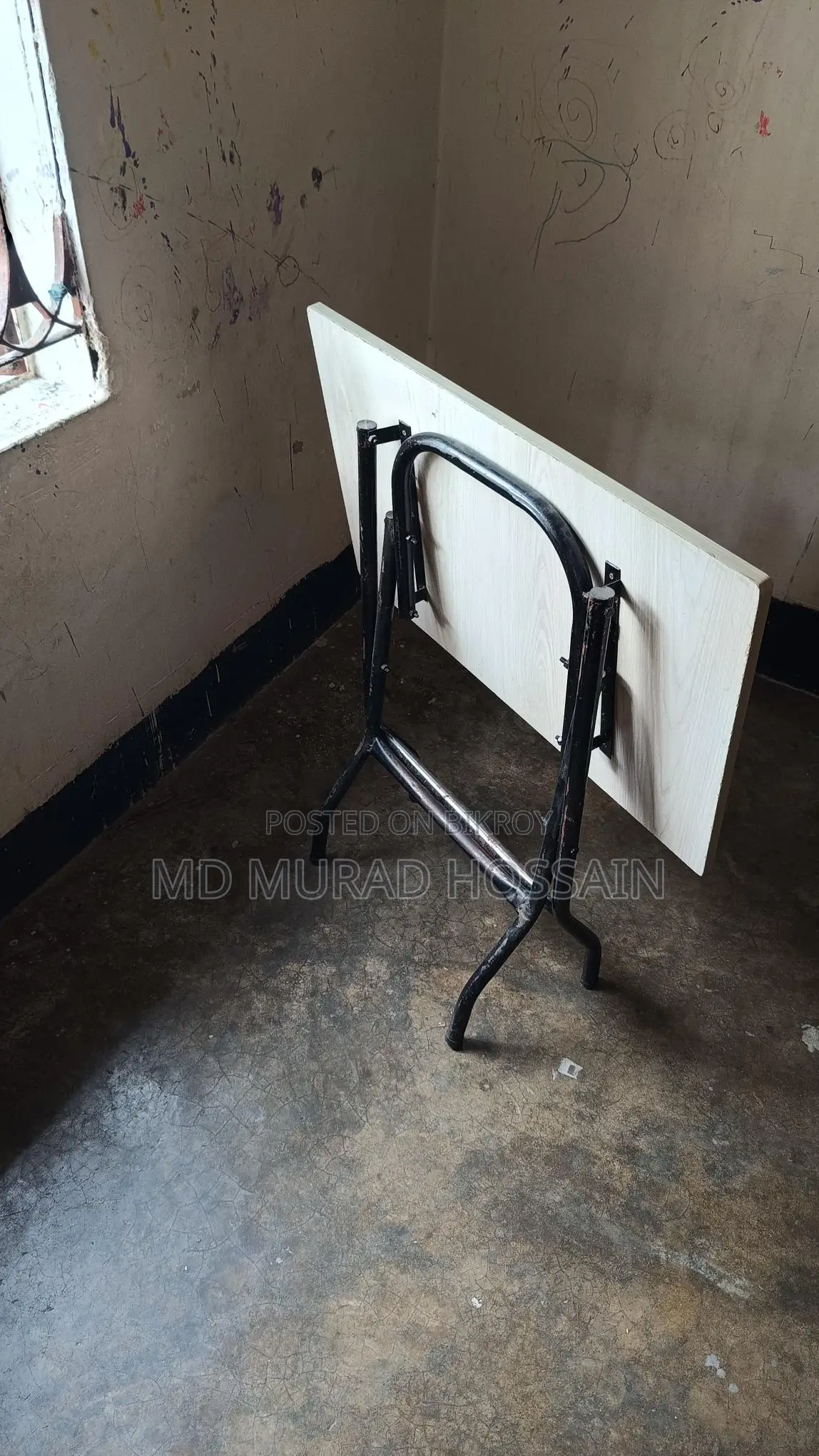 টেবিল ও চেয়ার বিক্রয় হবে, ভালো কন্ডিশন
