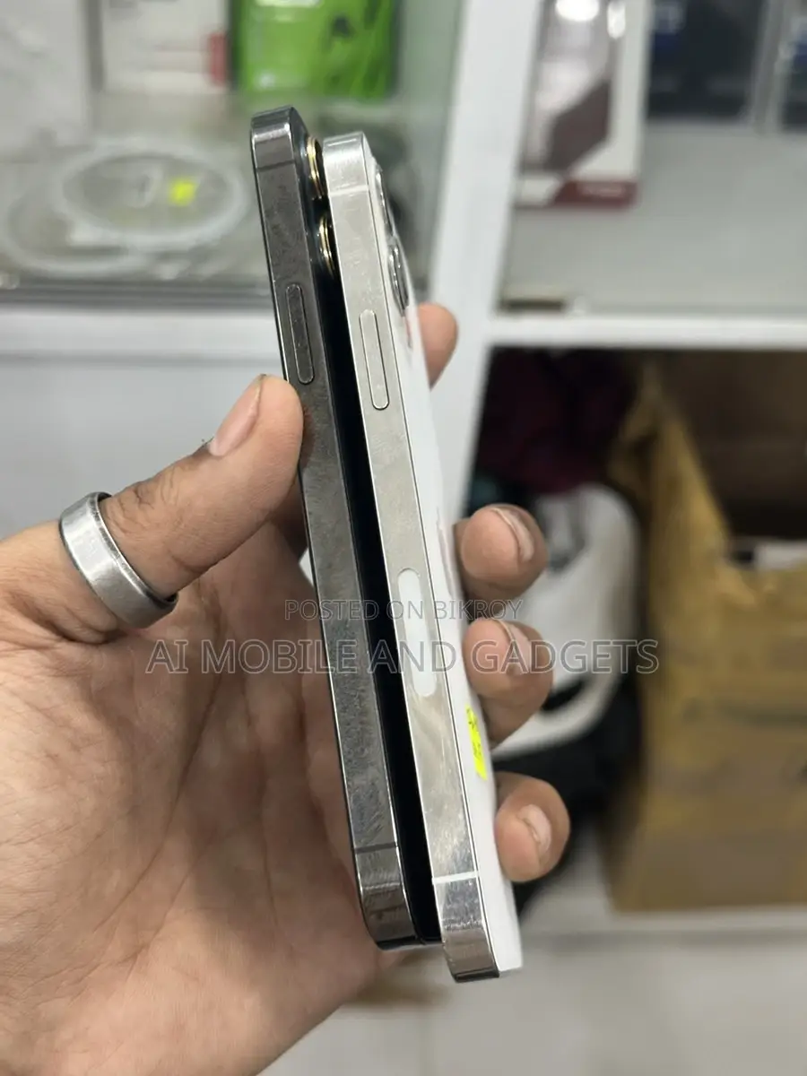 Apple iPhone 12 Pro USA variant (Used)