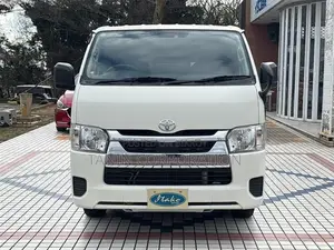 Toyota Hiace GL Dual AC 2020