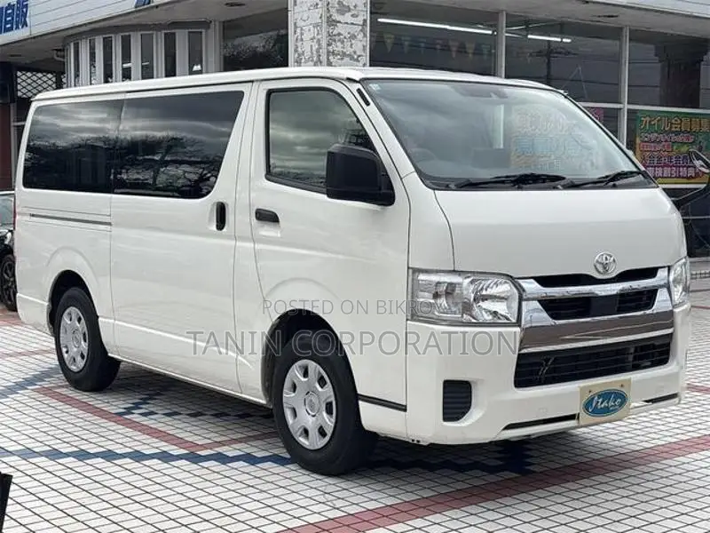 Toyota Hiace GL Dual AC 2020