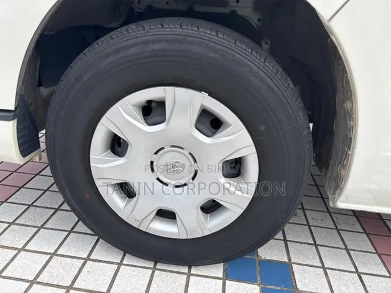 Toyota Hiace GL Dual AC 2020