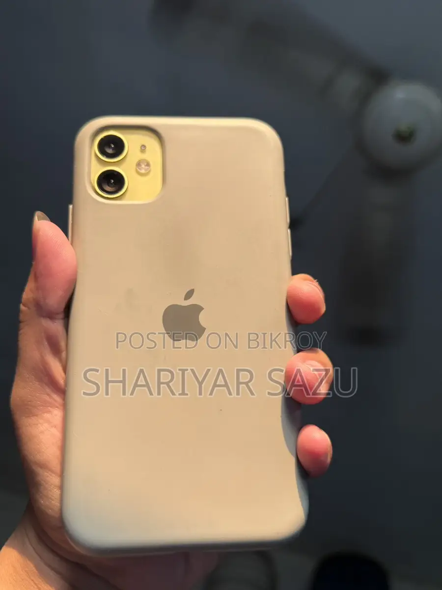 Apple iPhone 11 (Used)