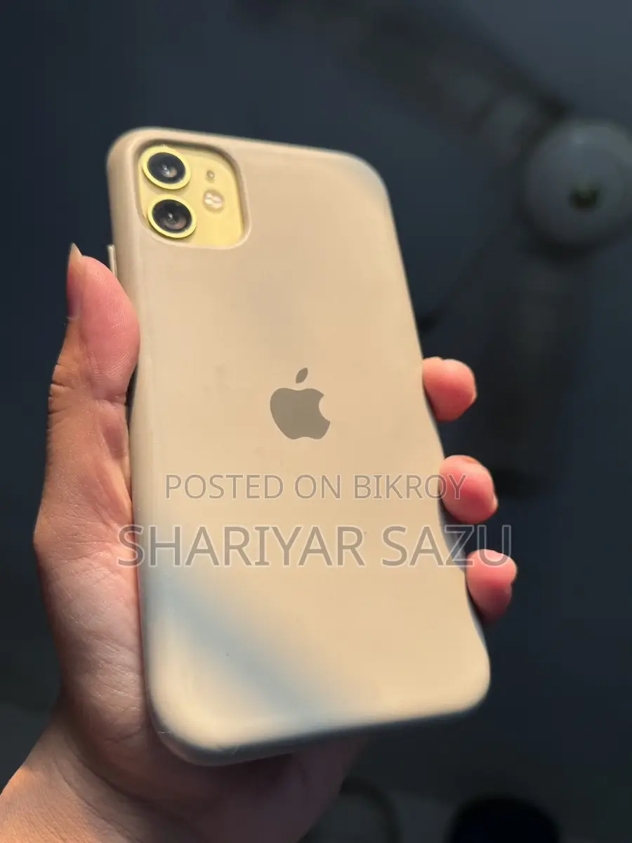 Apple iPhone 11 (Used)