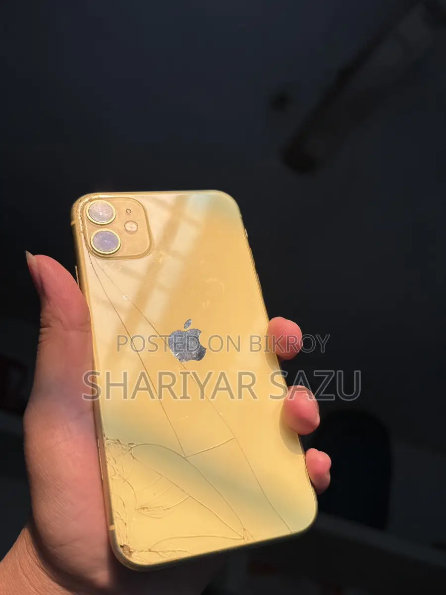 Apple iPhone 11 (Used)