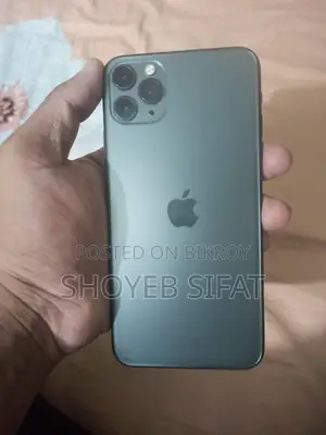 Apple iPhone 11 Pro Max . (Used)