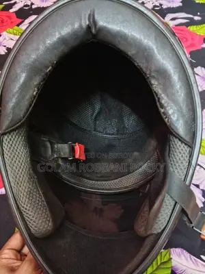 হেলমেট