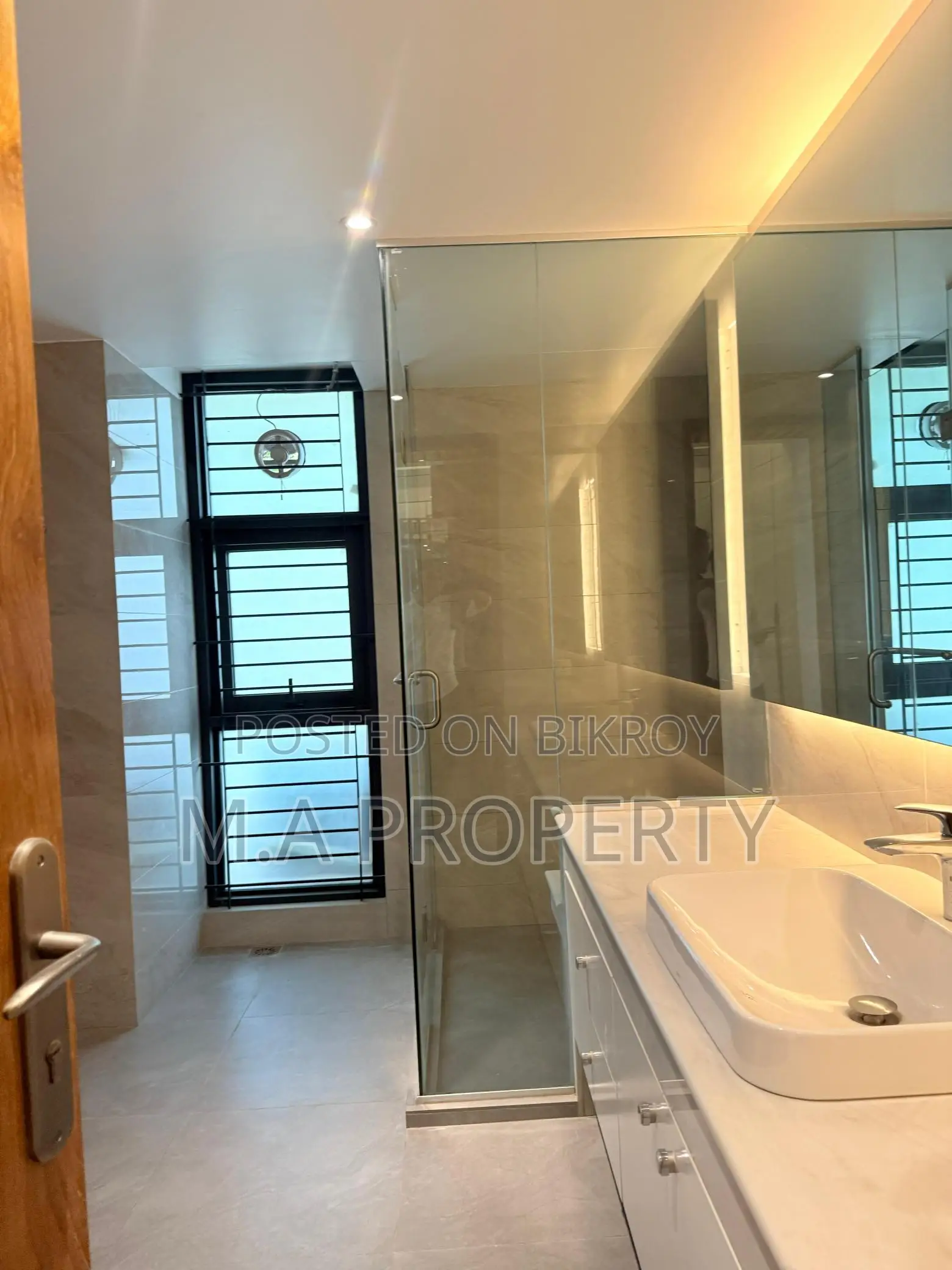 Semi-furnished apartment for rent in Gulshan