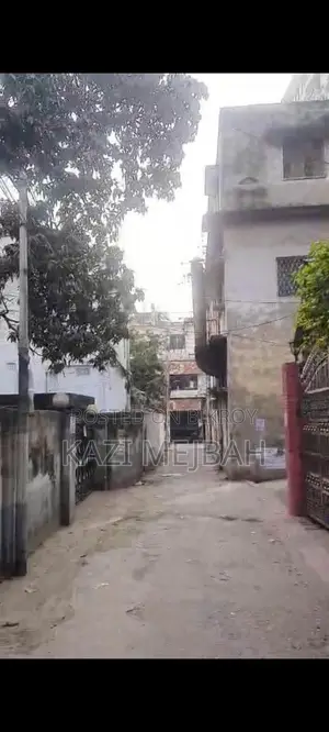৫ কাঠা জমি সহ বাড়ি বিক্রি করা ওয়ারী