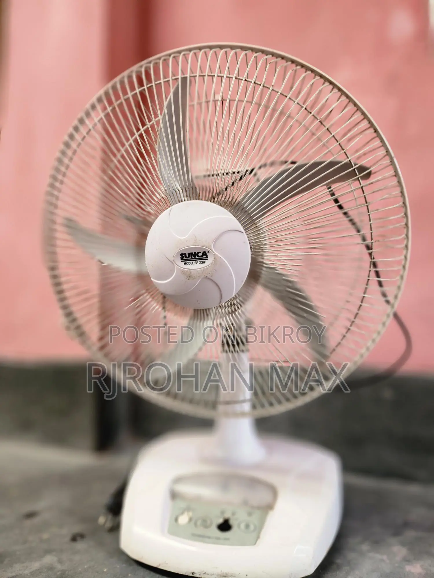Charger Fan in Excellent Condition