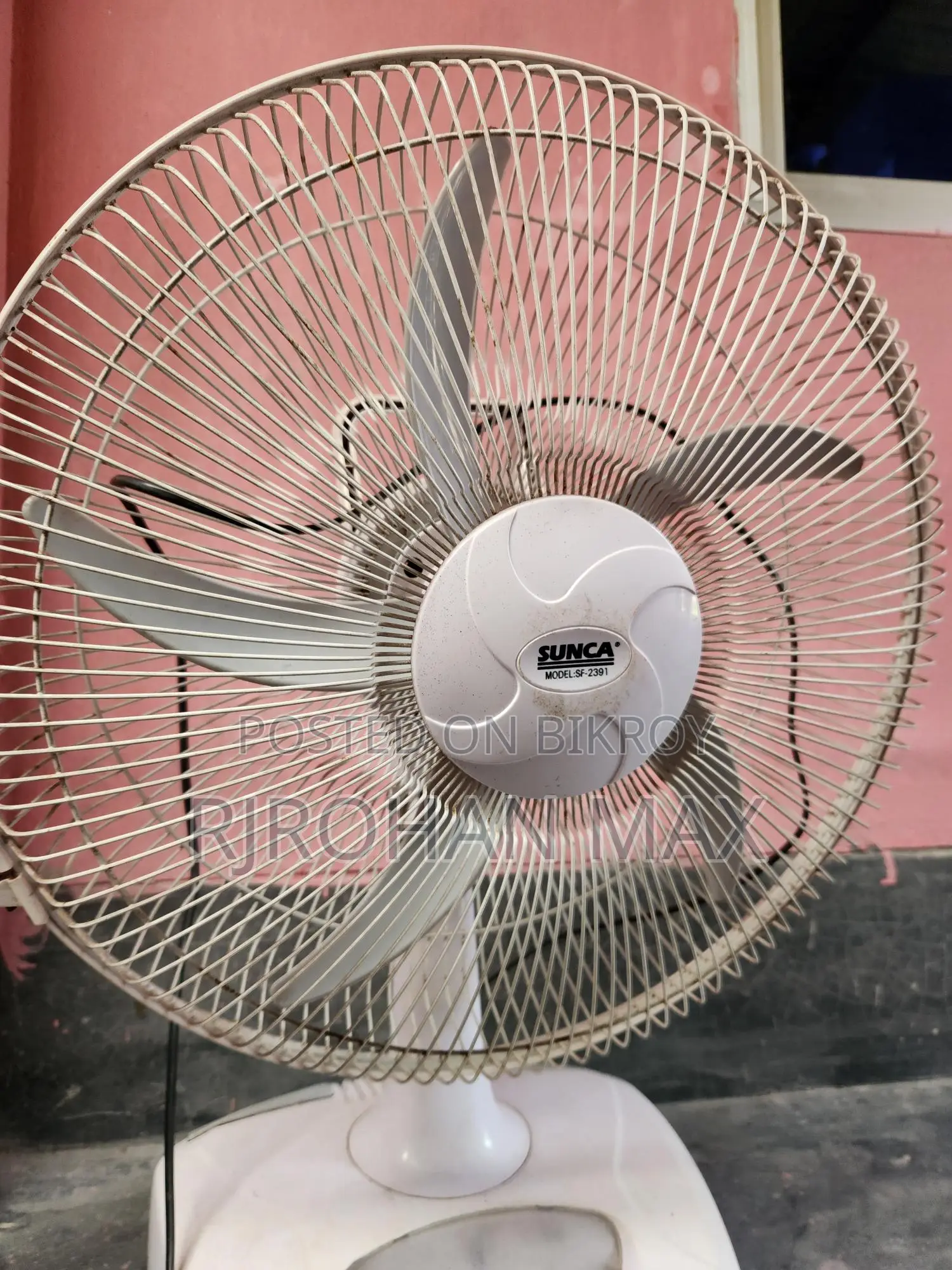 Charger Fan in Excellent Condition