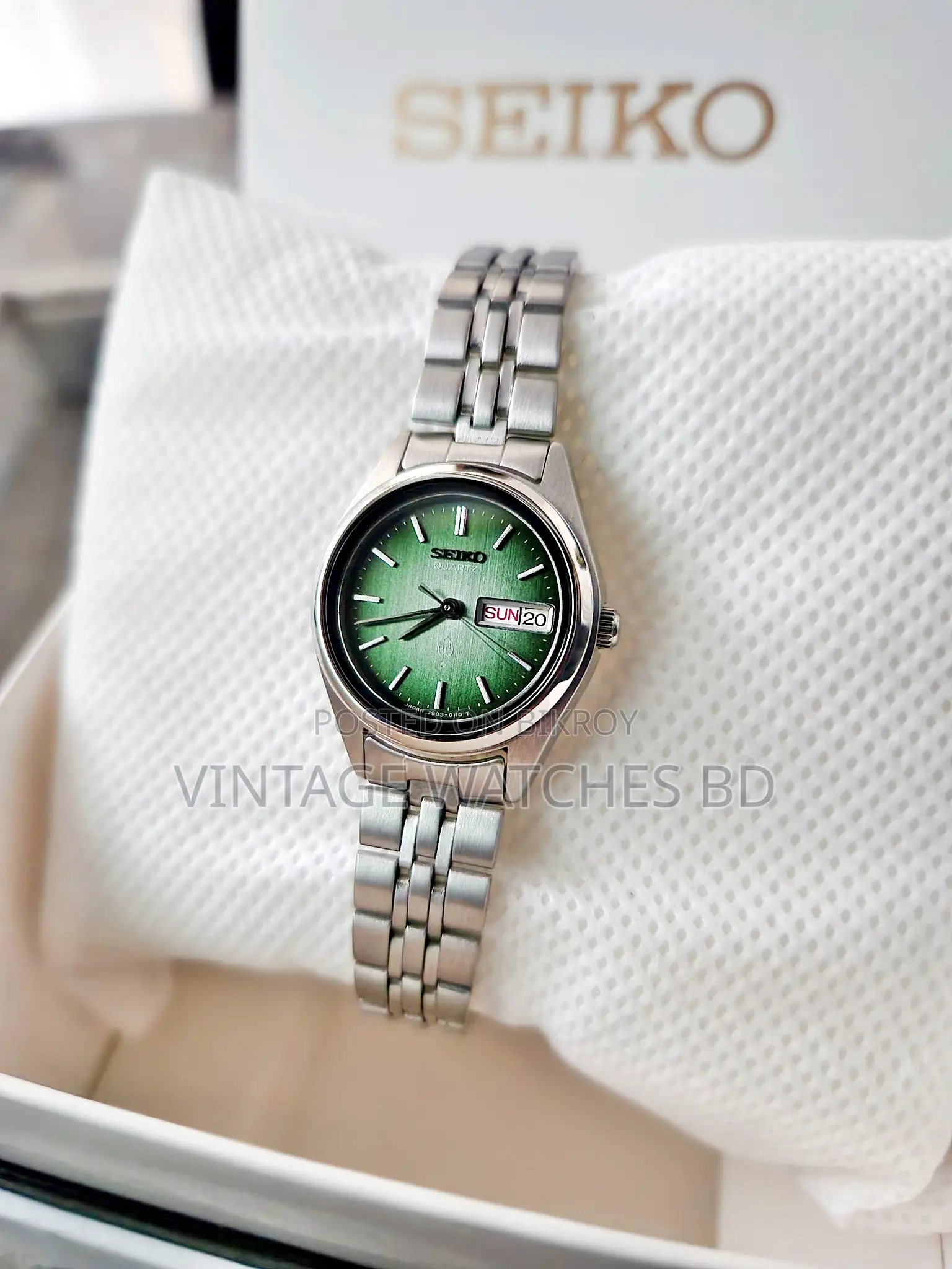 1976 LADIES SEIKO Type 2 Quartz Green Fume Dial JAPAN