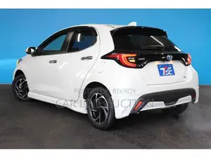 Toyota Yaris Hybrid 2021