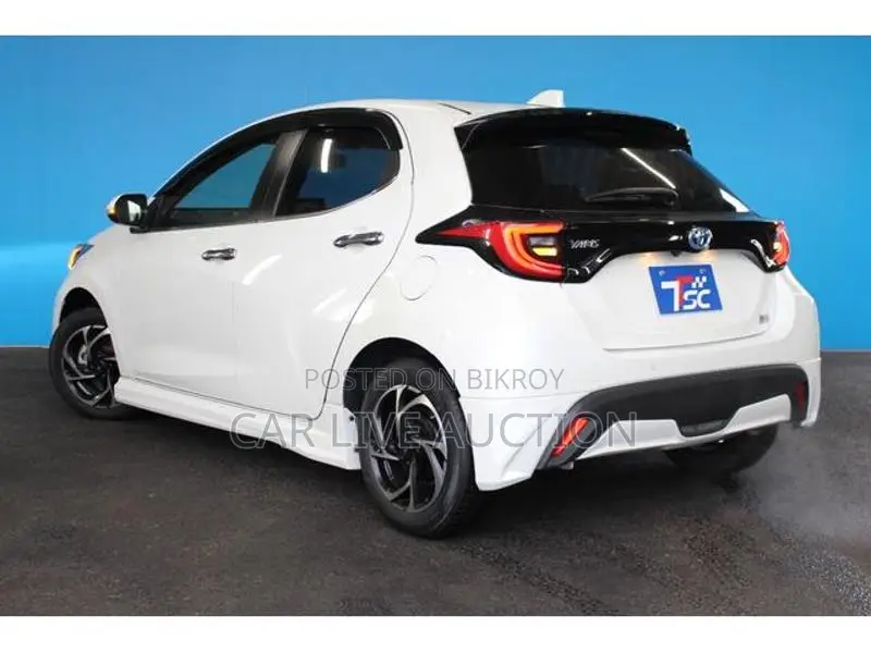 Toyota Yaris Hybrid 2021