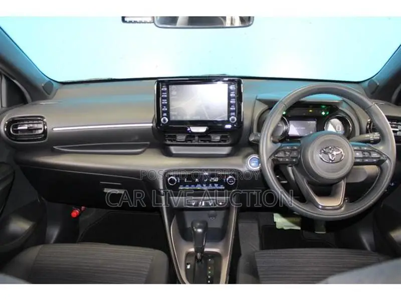Toyota Yaris Hybrid 2021